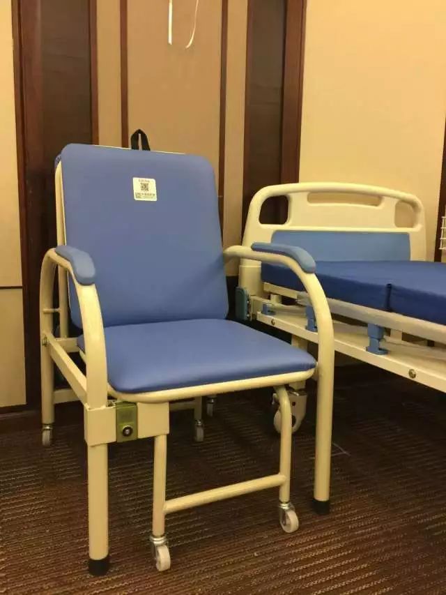座椅型共享陪护床